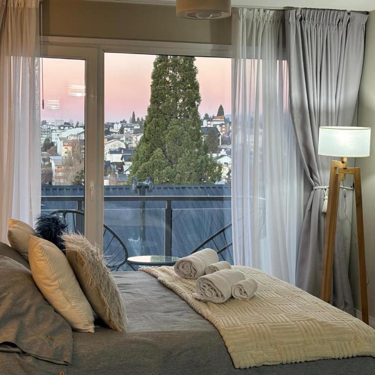 BELLA VISTA, Vista al lago, montaña y centro con cochera - Apartamento Estudio con balcón - 32