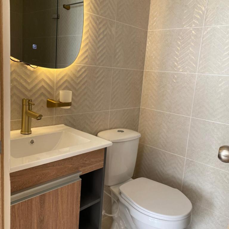 Apartaestudio Amoblado - Apartamento de 1 dormitorio - 25