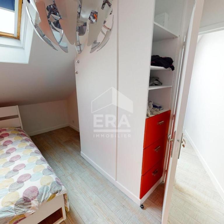 Spacious 3-bedroom apartment on Rue Michel Coty - Apartamento de 3 dormitorios - 3