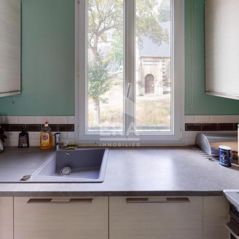 Spacious 3-bedroom apartment on Rue Michel Coty - Apartamento de 3 dormitorios - 4