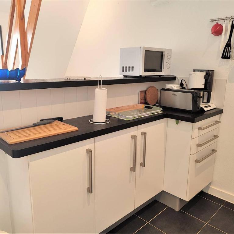 Appartement avec WIFI, parking au centre de PERROS-GUIREC Réf - 953 - One-Bedroom Apartment - 11