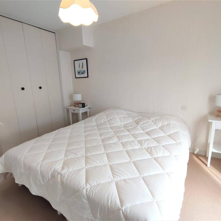 Appartement avec WIFI, parking au centre de PERROS-GUIREC Réf - 953 - One-Bedroom Apartment - 13