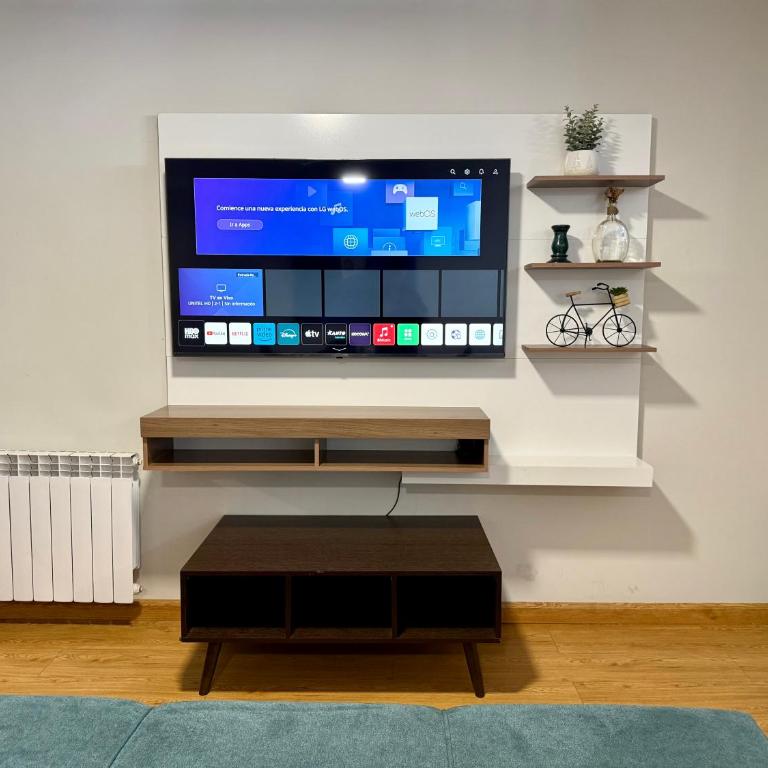 Moderno Monoambiente en Obrajes - One-Bedroom Apartment - 2