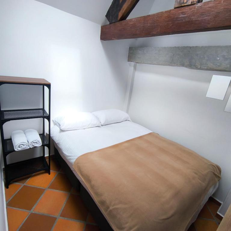 Hostal Boutique Loto de Belén - Habitación Doble Estándar con baño compartido - 24