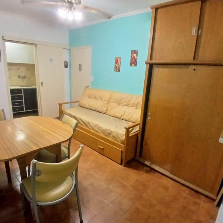 Depto Mitre zona Centro, La Perla para 4 personas - One-Bedroom Apartment - 2