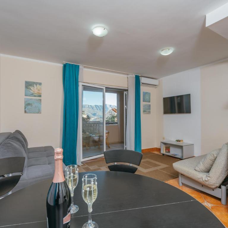 Apartments Spin - Apartman sa 1 Spavaćom Sobom i Balkonom - 2