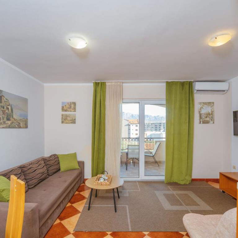 Apartments Spin - Apartman sa 1 Spavaćom Sobom i Balkonom - 8