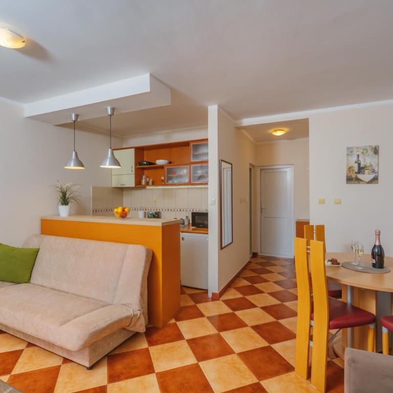 Apartments Spin - Apartman sa 1 Spavaćom Sobom i Balkonom - 13