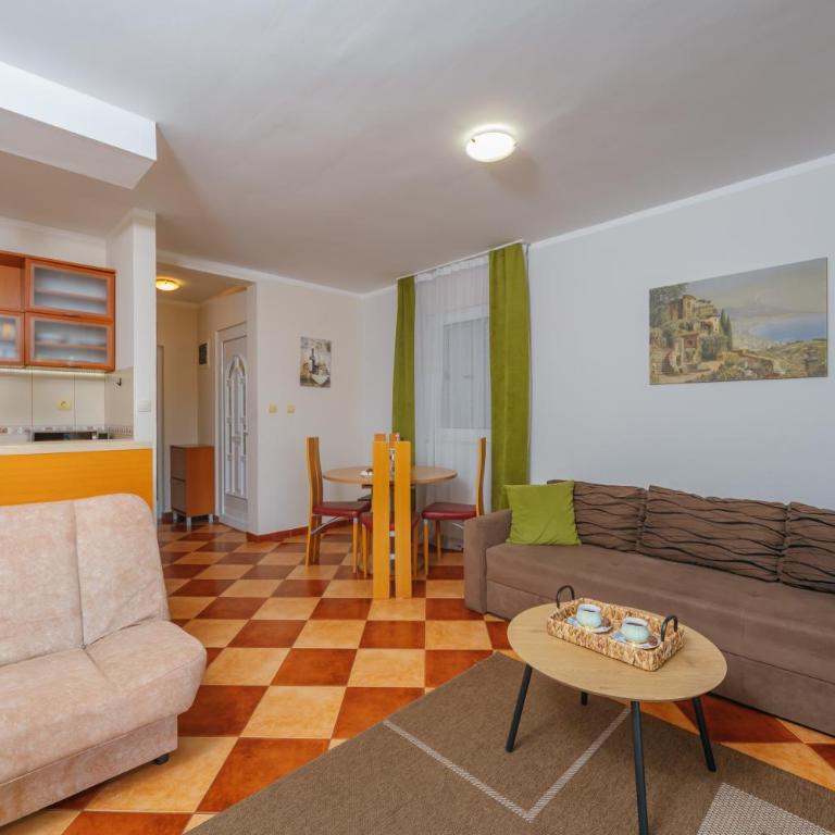 Apartments Spin - Apartman sa 1 Spavaćom Sobom i Balkonom - 4