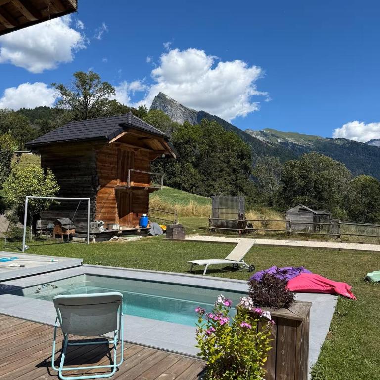 Beautiful chalet with swimming pool & great garden - Maison de Vacances - 3