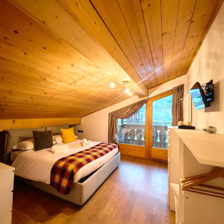 Hotel Ambassador Bormio - Camera Queen con Balcone - 5