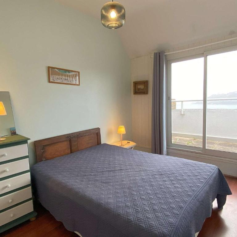 Appartement VUE MER surplombant la plage Trestraou à PERROS-GUIREC - Réf 912 - Apartment mit 2 Schlafzimmern und Meerblick - 3