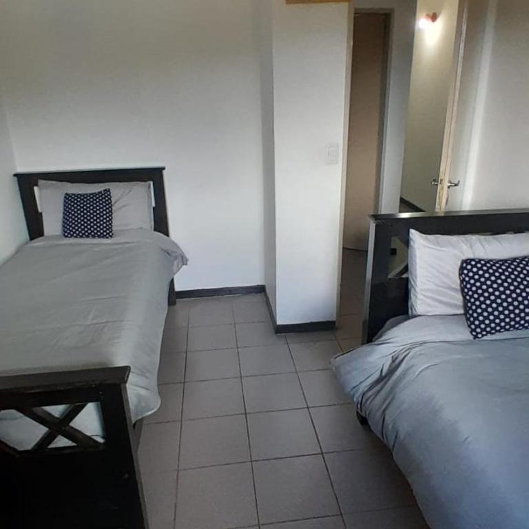 Esquina Sur - Casa de 2 dormitorios - 2