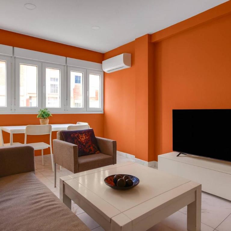 Terracota Bright Stay - Near Maria Zambrano Station - Deluxe Apartment - 1