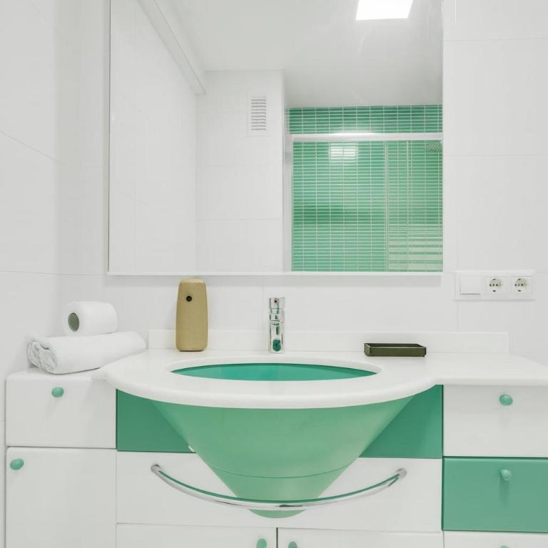 Terracota Bright Stay - Near Maria Zambrano Station - Deluxe Apartment - 14