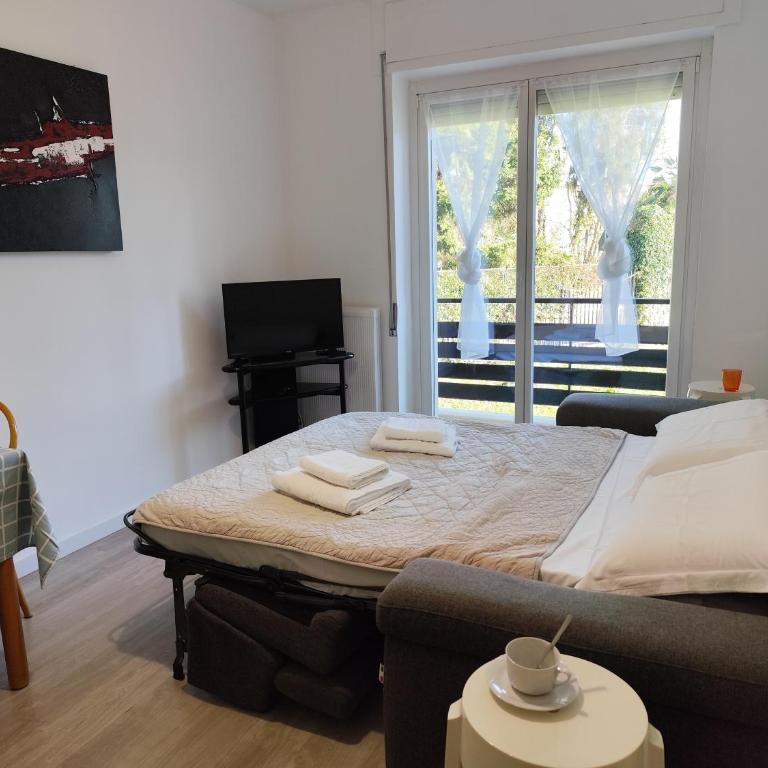 Arona Casa Fiorino - Appartamento con 1 Camera da Letto - 9