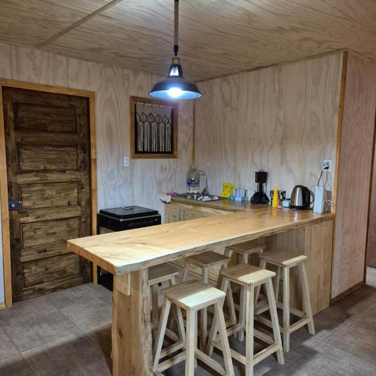 Hermosa Cabaña en medio de la naturaleza - Three-Bedroom House - 2