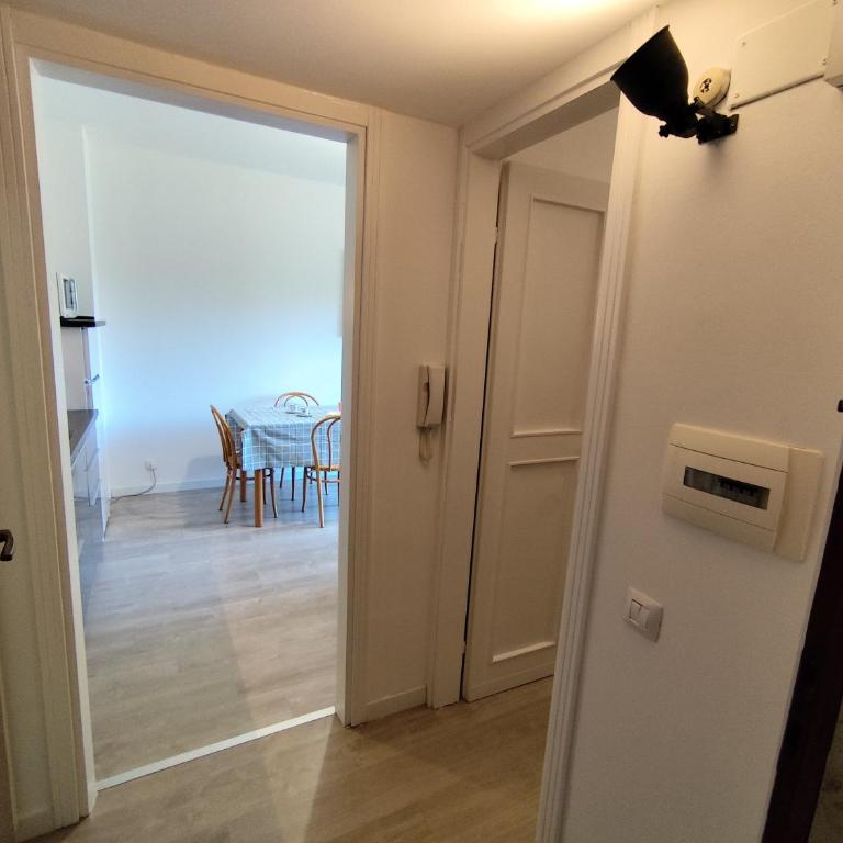 Arona Casa Fiorino - Appartamento con 1 Camera da Letto - 15