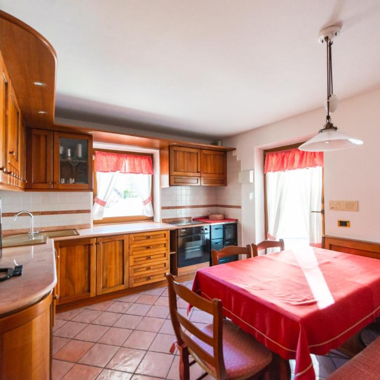 Appartamenti Majon Ladina - Appartamento con 2 Camere da Letto e con Vista Montagna - 2