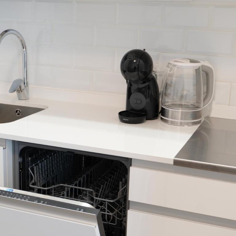 CH Plaza Castilla 1 - Vacation Home - 2