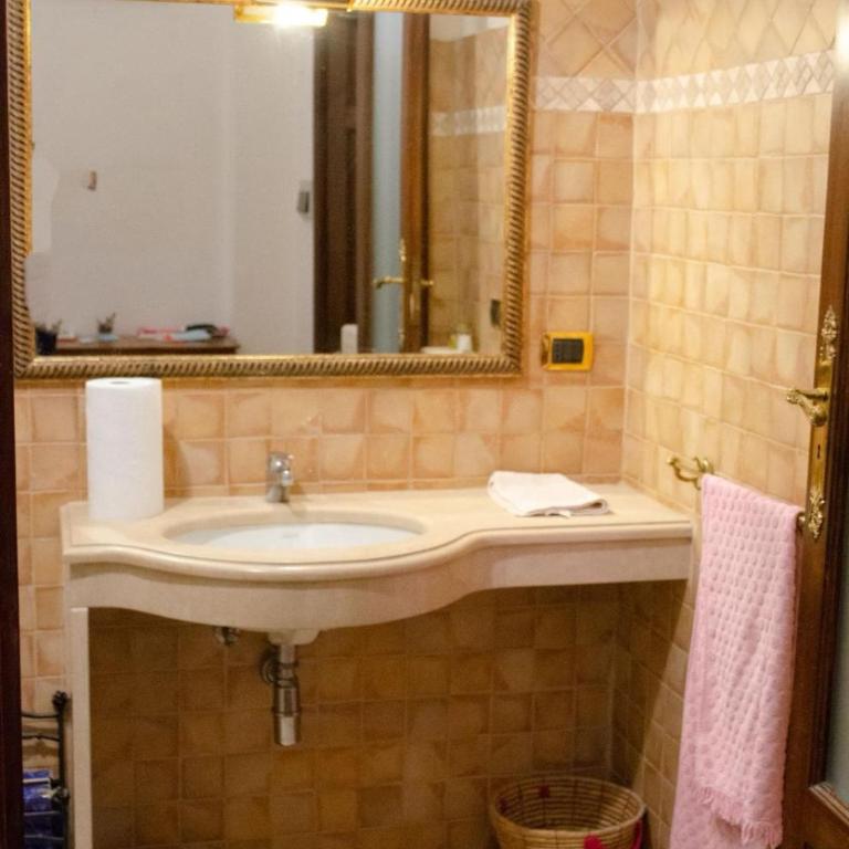 Casa Carrassi Amedeo - Appartamento con 1 Camera da Letto - 2
