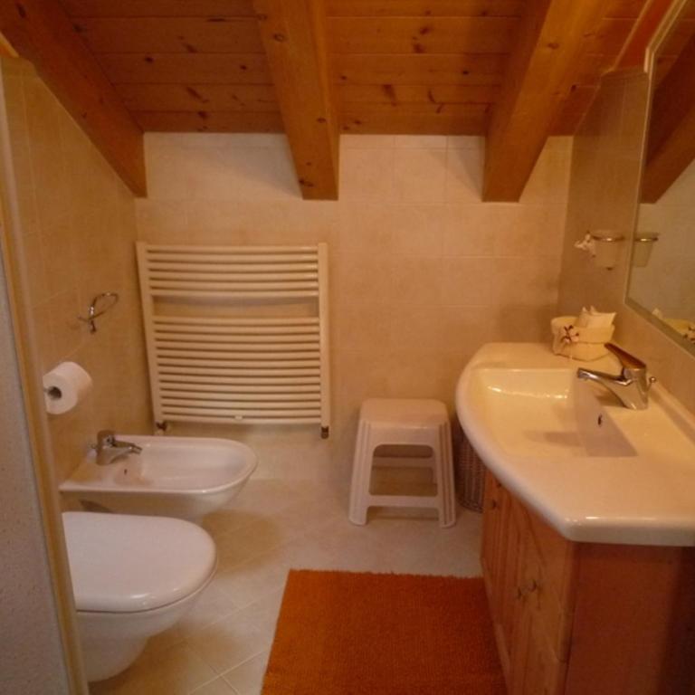 Residence Le Rose - Appartamento con 2 Camere da Letto - 9