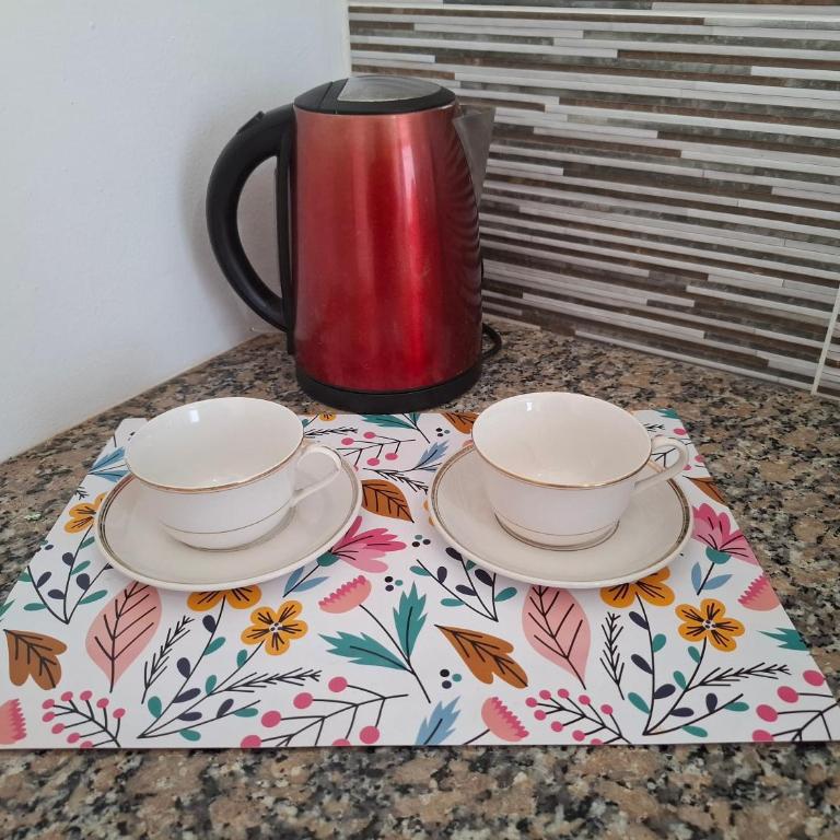 Buena ubicacion y buen precio - One-Bedroom Apartment with Balcony - 5
