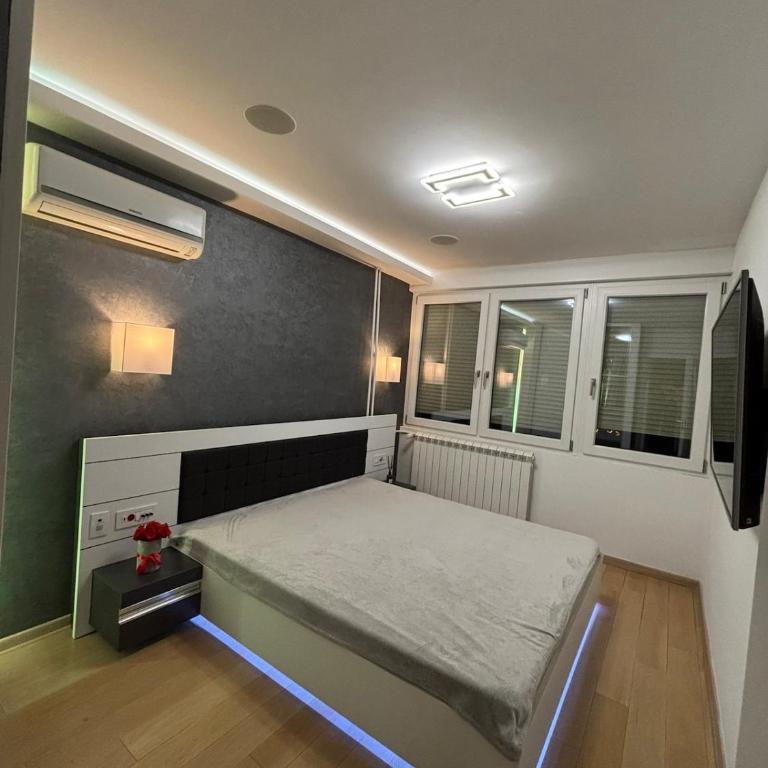Vist Sava Center Residence - Two-Bedroom Apartment with Terrace - 5