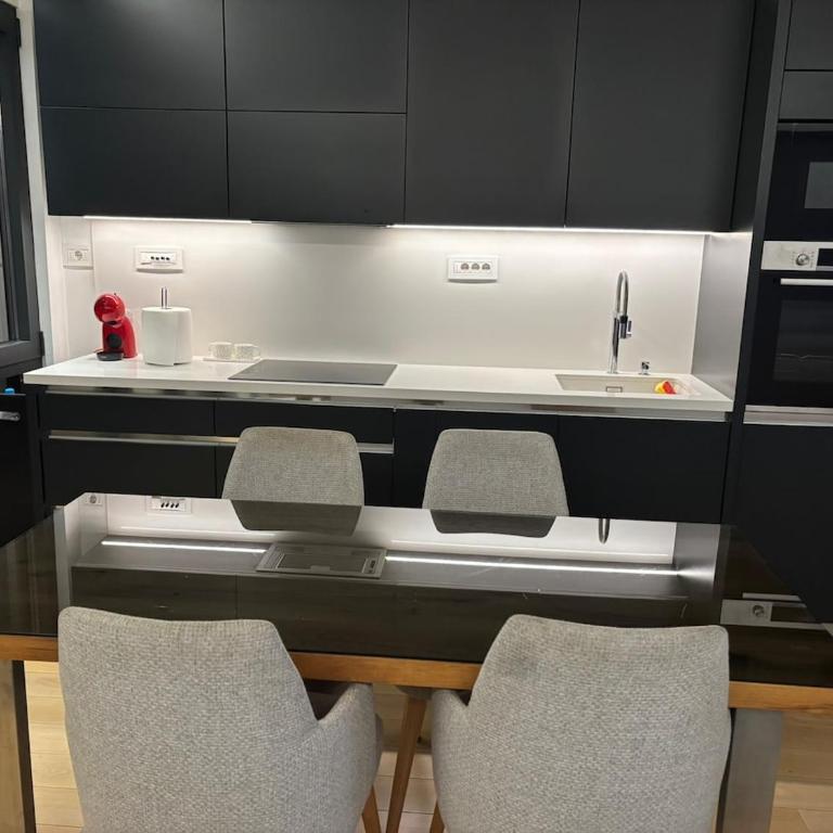 Vist Sava Center Residence - Two-Bedroom Apartment with Terrace - 7