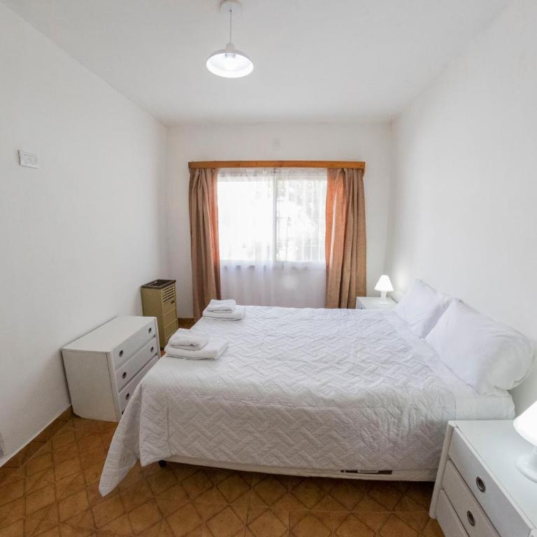 Casa cerca del centro luminosa y tranquila con patio - Apartamento de 2 dormitorios - 25