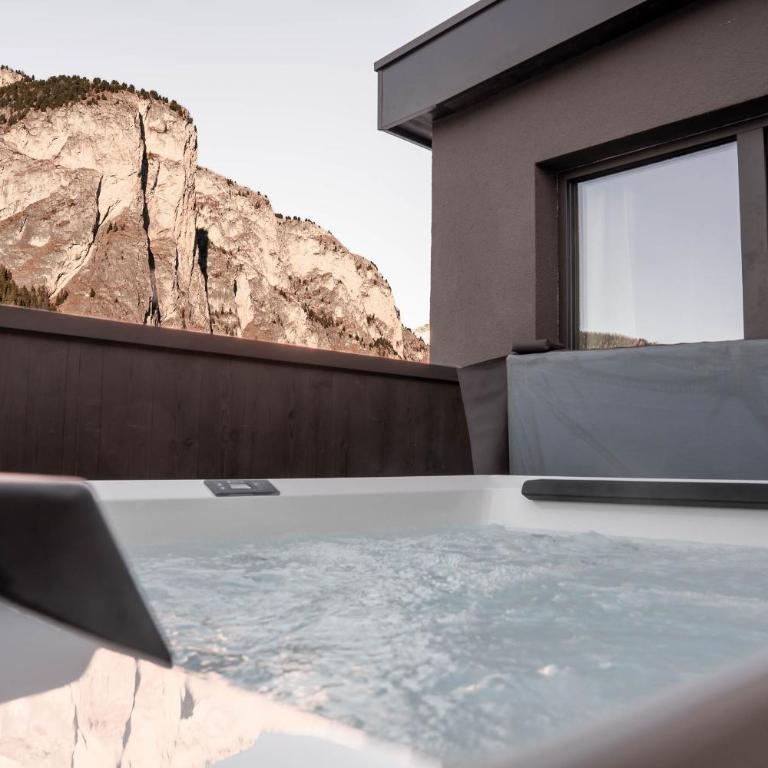 Biancaneve Family Hotel - Suite King con Vasca Idromassaggio - 4