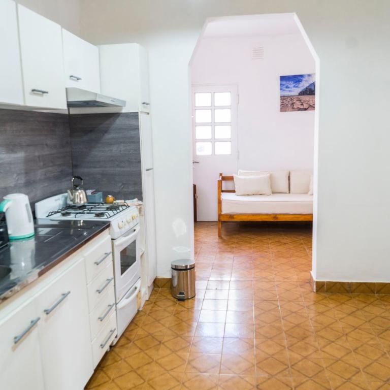 Casa cerca del centro luminosa y tranquila con patio - Apartamento de 2 dormitorios - 17