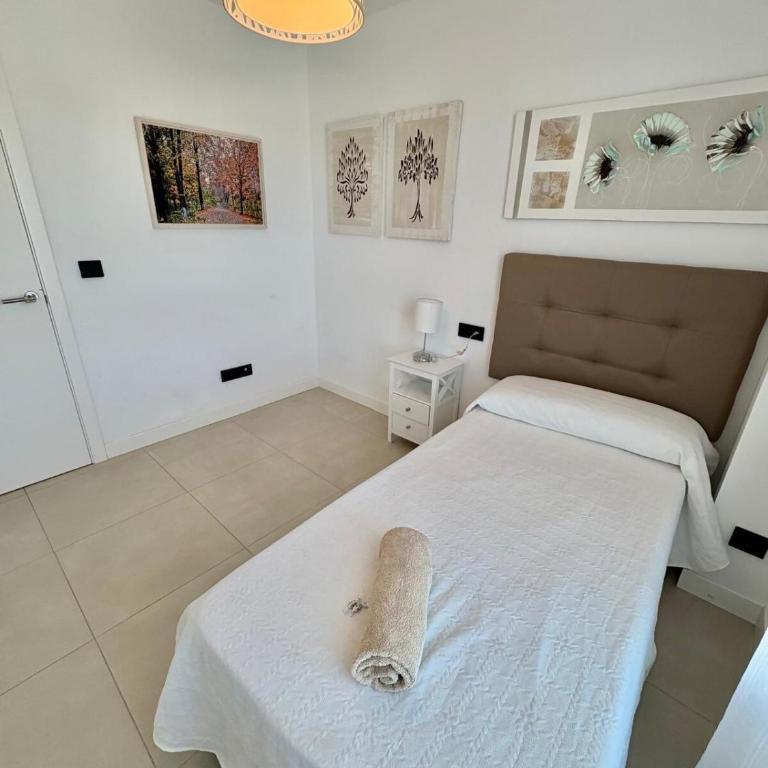 Apartamento de 3 dormitorios, piscina y parking - Apartamento de 3 dormitorios - 11