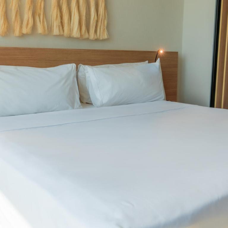 Crowne Plaza Merida by IHG - Premium King Room with City View - High Floor - 7
