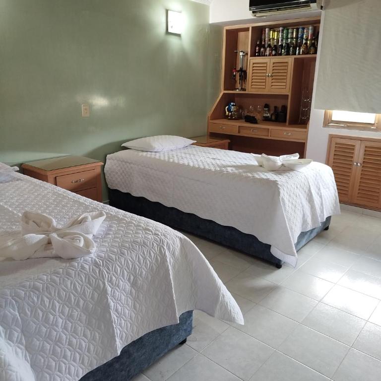Valle Suites, la mejor zona - Habitación Doble con baño privado - 1 o 2 camas - 3