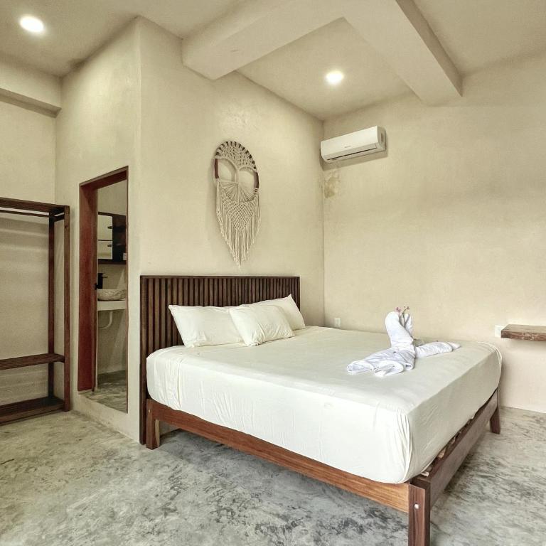 Hotel Lydna Ki'n - Habitación con cama grande y balcón - 14