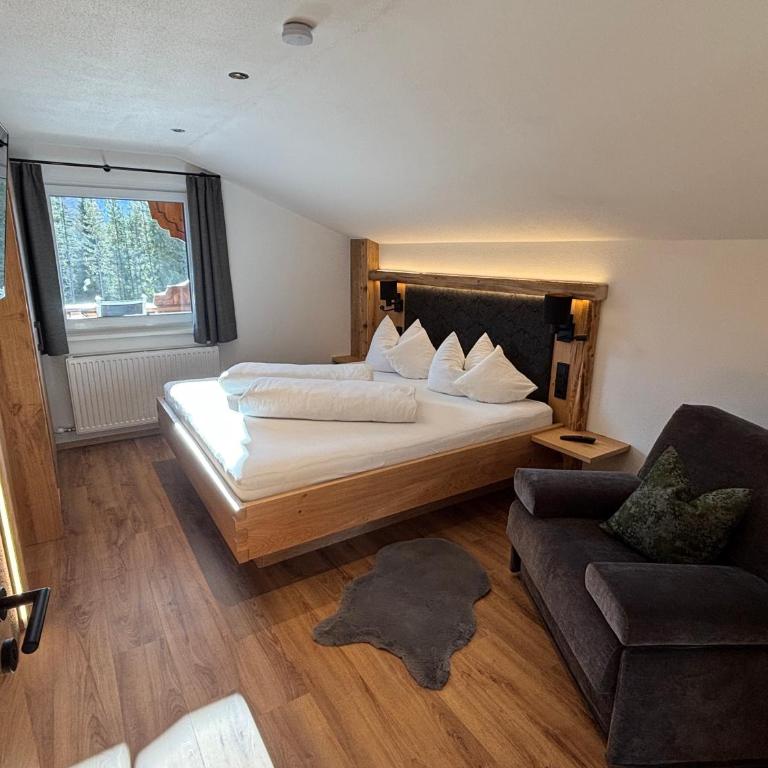 Komfort-Apartments Zufriedenheit - Apartment mit 1 Schlafzimmer und Balkon - 2