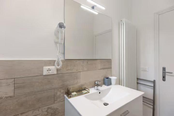 Camere Amé Peschiera del Garda - Camera Matrimoniale Standard - 16