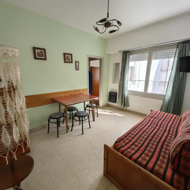 Depto frente al MAR y Casino cerca de Guemes - One-Bedroom Apartment - 2