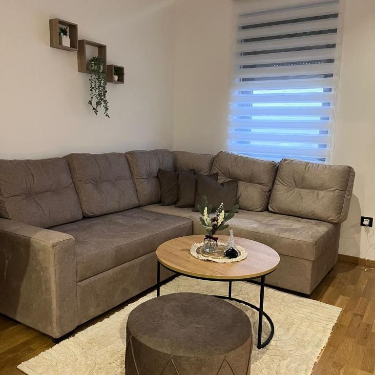 Zlatni Pogled - One-Bedroom Apartment - 10