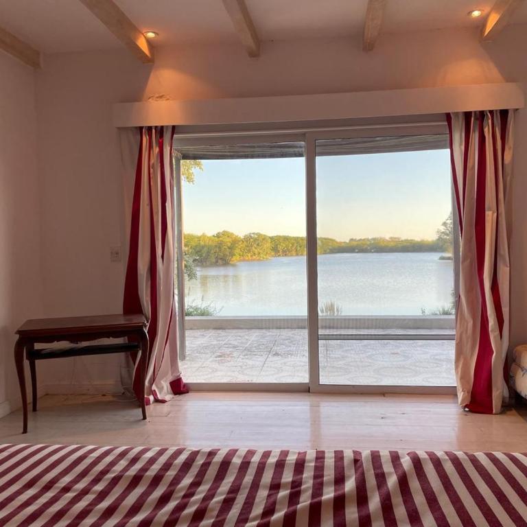 Casa Del Lago - Four-Bedroom Vacation Home - 27