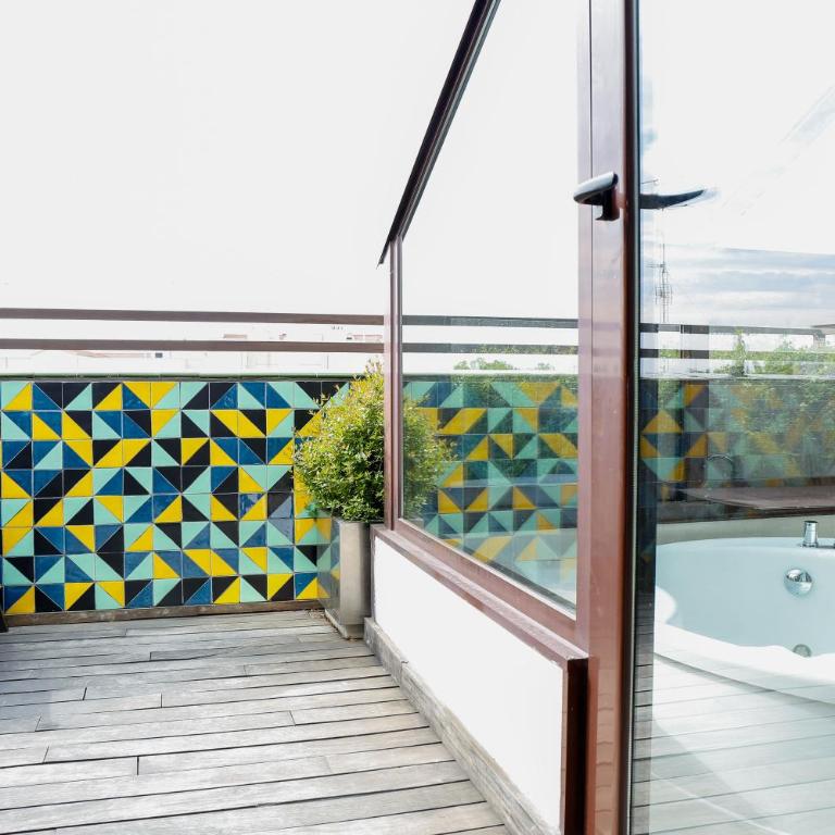 Hotel Opera - Habitación Doble con terraza y bañera de hidromasaje - 11