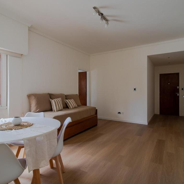 Plaza Mitre - Colon & Hipolito - One-Bedroom Apartment - 12