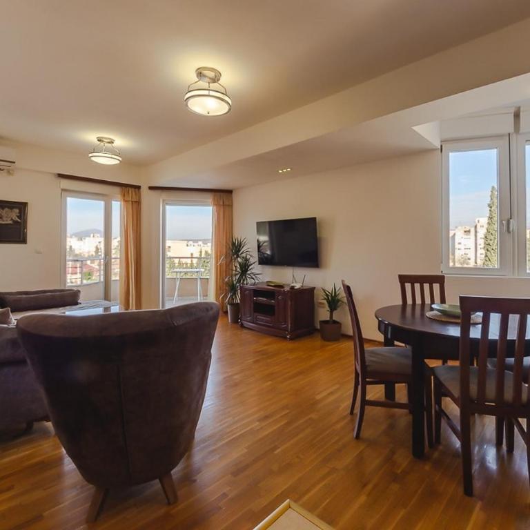 Sunbright Metropolitan - Porodični Apartman sa 2 Spavaće Sobe - 1