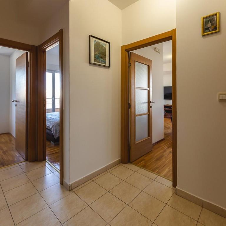 Sunbright Metropolitan - Porodični Apartman sa 2 Spavaće Sobe - 15
