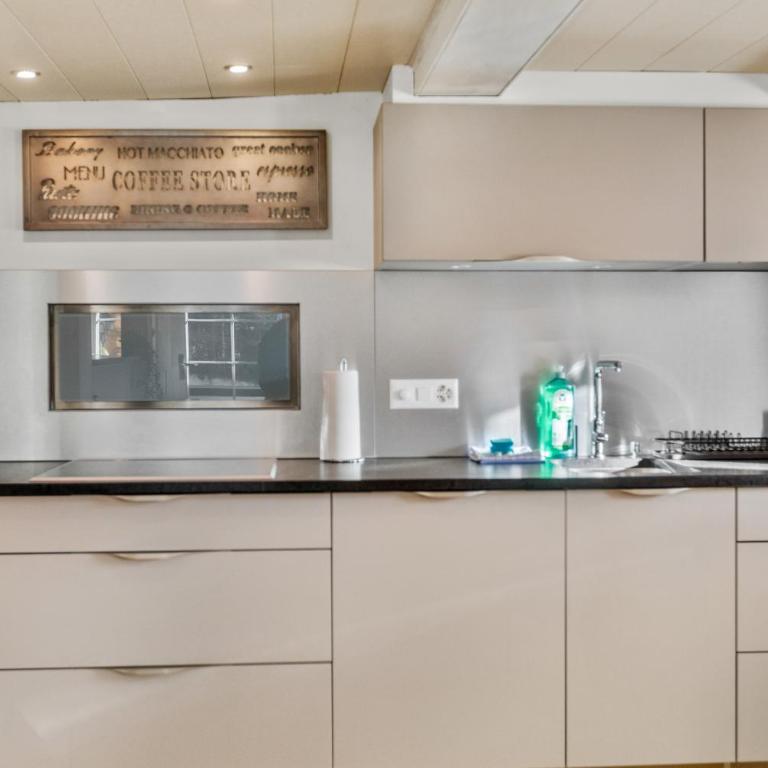 Historic Charming House 10 min from Crans-Montana - Chalet 3 Chambres - 61