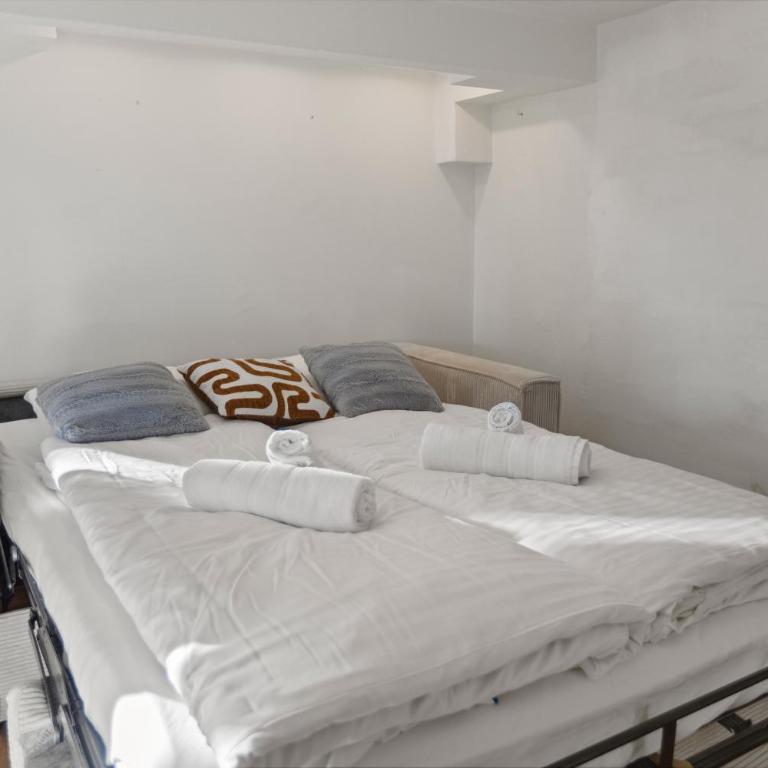 Historic Charming House 10 min from Crans-Montana - Chalet 3 Chambres - 75
