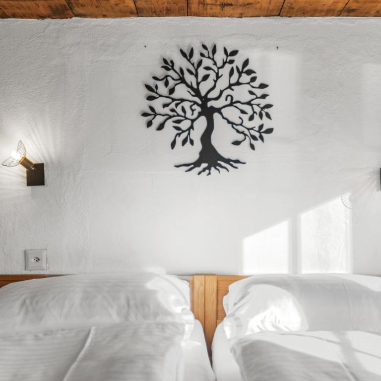 Historic Charming House 10 min from Crans-Montana - Chalet 3 Chambres - 81