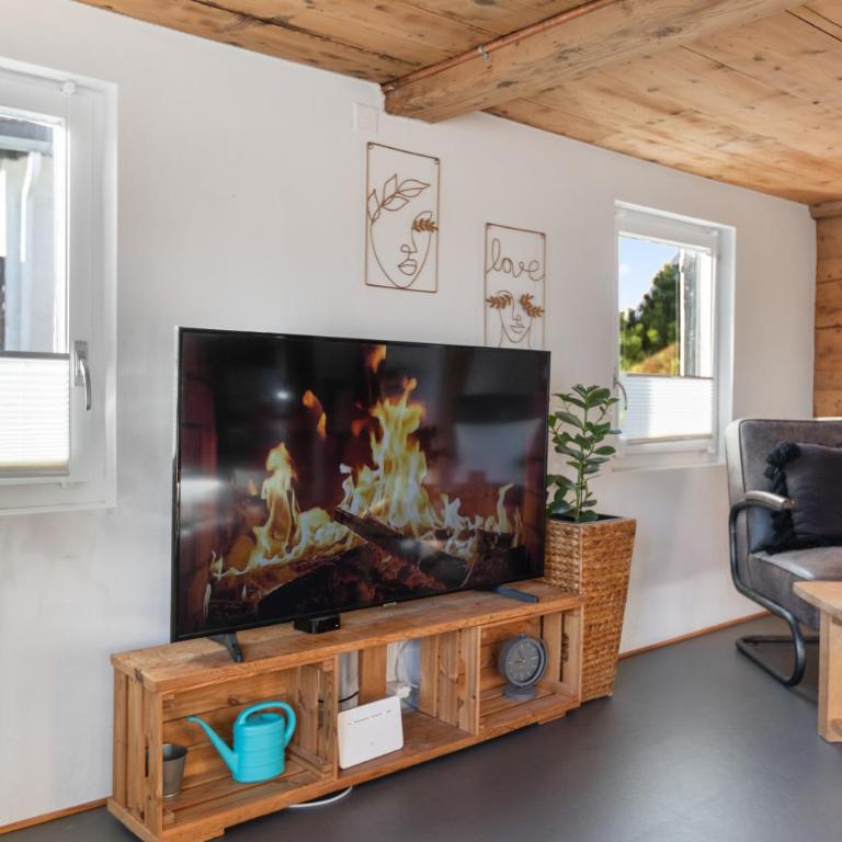Historic Charming House 10 min from Crans-Montana - Chalet 3 Chambres - 82