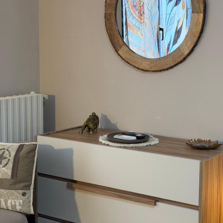 Turin Bicerin Brown - One-Bedroom Apartment - 6